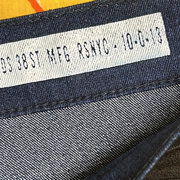 Men Reason +40 Supply Company - Picture 11 of 14